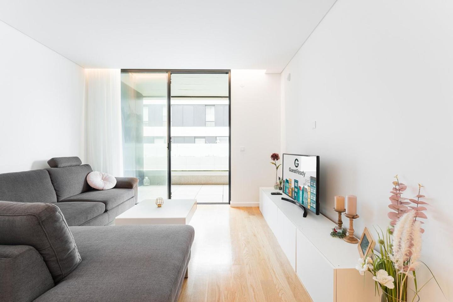 וילה נובה דה גאיה Guestready - Amazing Modern Home Near The Beach מראה חיצוני תמונה