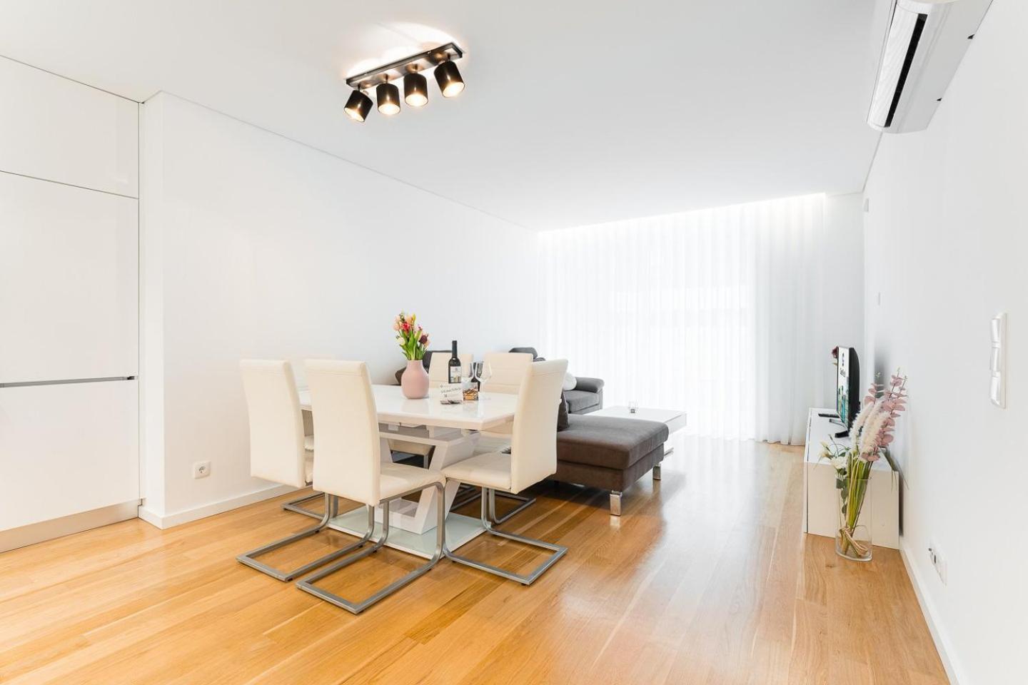 וילה נובה דה גאיה Guestready - Amazing Modern Home Near The Beach מראה חיצוני תמונה